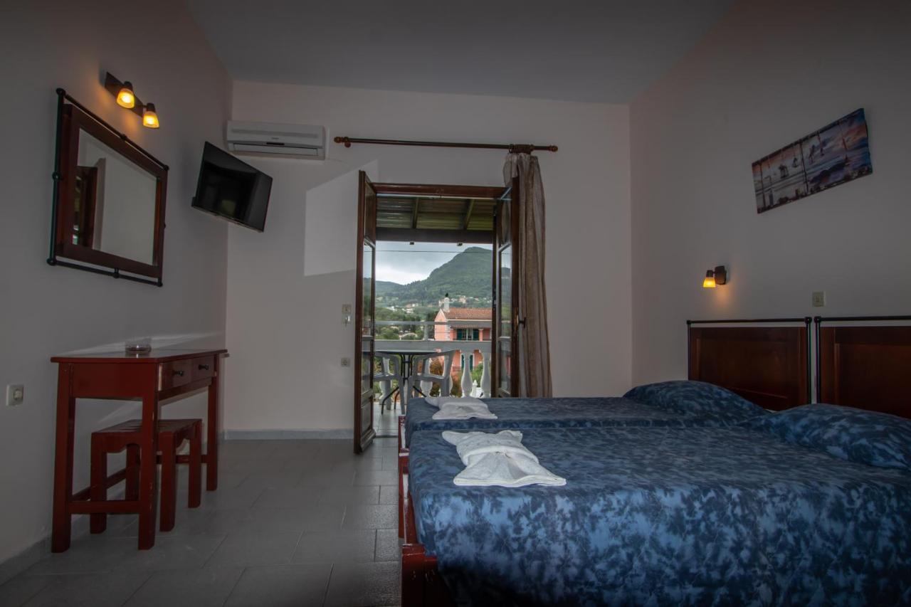 Zoi Apartmens Antonis Botsis Mesongí Exterior photo