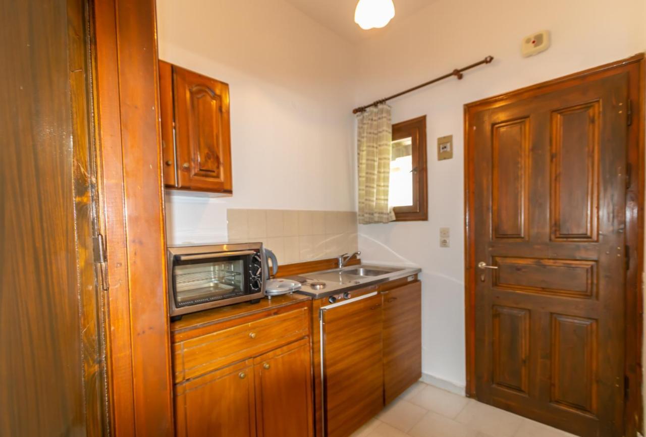 Zoi Apartmens Antonis Botsis Mesongí Exterior photo